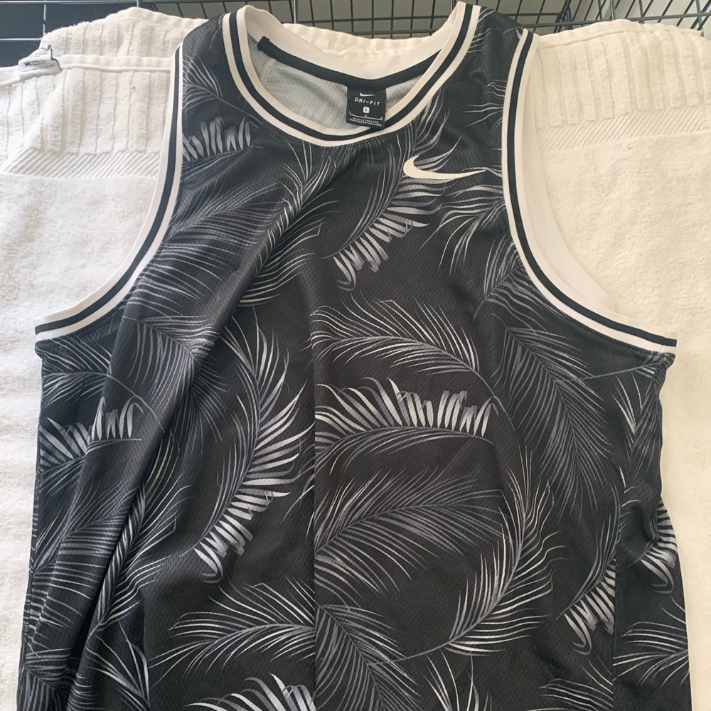 Nike dri fit tank top
